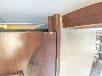 landmark fifth wheel doors
