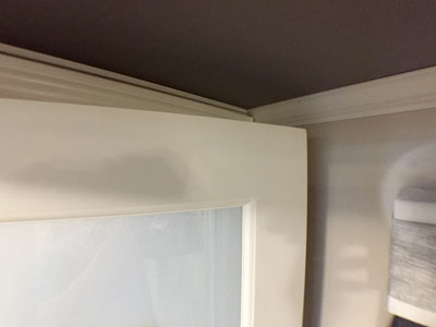 Luxe luxury fifth wheel solid door